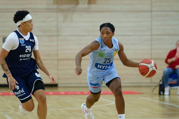 Liz Smith Lions, 24 , Martha Burse Saarluis, 25 , Syntainics MBC vs Saarlouis Royals, Basketball, Women, Bundesliga, Season 2025 2026, 1 Matchday, 27 09 2025 Halle SWH Arena Sachsen Anhalt Germany