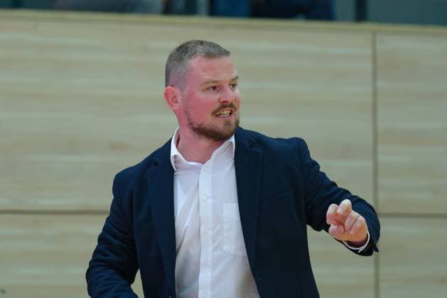 Matiss Rozlapa Saarlouis, Headcoach , Syntainics MBC vs Saarlouis Royals, Basketball, Women, Bundesliga, Season 2025 2026, 1 Matchday, 27 09 2025 Halle SWH Arena Sachsen Anhalt Germany