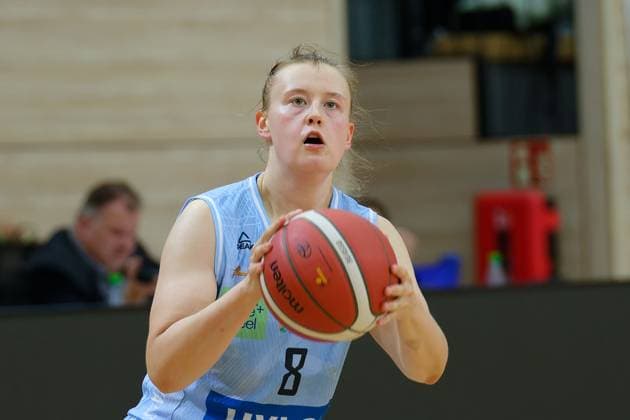Roosa Lehtoranta Saarluis, 8 , Syntainics MBC vs Saarlouis Royals, Basketball, Women, Bundesliga, Season 2025 2026, 1 Matchday, 27 09 2025 Halle SWH Arena Sachsen Anhalt Germany