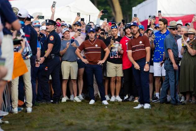 September 27, 2025, Farmingdale, Ny, United States: FARMINGDALE, NY - SEPTEMBER 27: Rory McIlroy of Team Europe and Tommy Fleetwood of Team Europe discuss their shot from the rough on hole 1 during the Ryder Cup - Morning Foursomes Matches at Bethpage Black Golf Course on September 27, 2025 in Farmingdale, NY. Ryder Cup - Morning Foursomes Matches  - ZUMAt139 20250927_aaa_t139_017 Copyright: xAlxChang IsixPhotosx