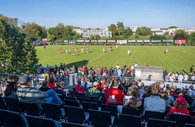 Soccer, Men, Season 2025 2026, NOFV Oberliga Nord, SV Sparta Lichtenberg, Naming ceremony, Fischerstraße sports facility becomes Paul Kalkbrenner sports field, one of the two additional stands, 27 09 2025, Copyright: xMatthiasxKochx