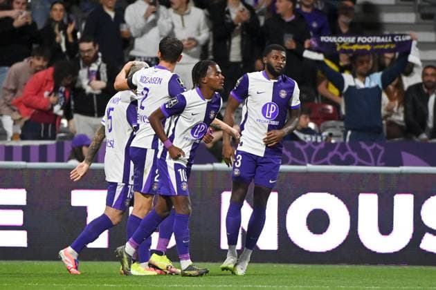 Toulouse FC v FC Nantes - Ligue 1 McDonald s 2025 2026 03 Mark MCKENZIE (tfc) - 10 Yann GBOHO (tfc) during the Ligue 1 McDonald s match between Toulouse and Nantes at Stadium de Toulouse on September 27, 2025 in Toulouse, France. Toulouse France  Copyright: xFEPx 776348141