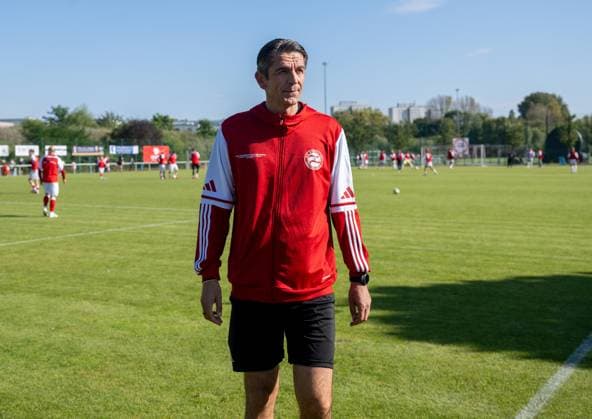 Soccer, Men, Season 2025 2026, NOFV Oberliga Nord, SV Sparta Lichtenberg, Naming ceremony, Fischerstraße sports facility becomes Paul Kalkbrenner sports field, Referee Deniz Aytekin, 27 09 2025, Copyright: xMatthiasxKochx
