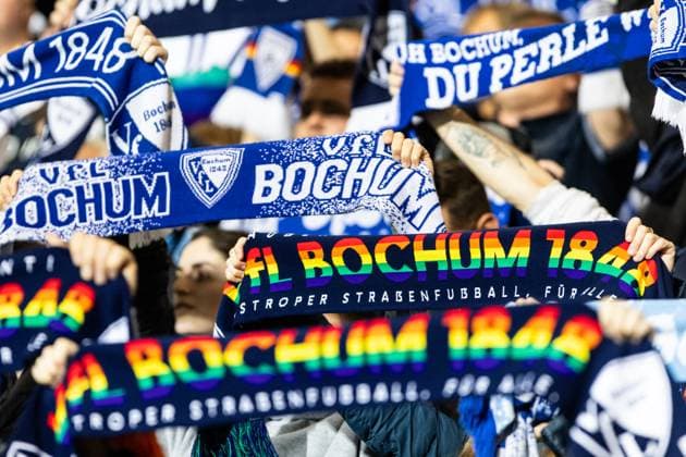 2 Soccer Bundesliga VfL Bochum Fortuna Düsseldorf Vonovia Ruhrstadion, Bochum 27 09 2025 Bowl of VfL Bochum, rainbow colors, LGBTQ 2 Soccer Bundesliga VfL Bochum Fortuna Düsseldorf Vonovia Ruhrstadion, Bochum 27 09 2025 DFL regulations prohibit any use of photographs as image sequences and or quasi video Copyright: xBEAUTIFULxSPORTS Buriakovx