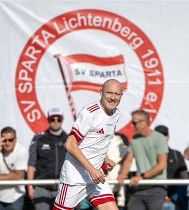 Soccer, Men, Season 2025 2026, NOFV Oberliga Nord, SV Sparta Lichtenberg, Naming ceremony, Fischerstraße sports facility becomes Paul Kalkbrenner sports field, in the picture Paul Kalkbrenner, 27 09 2025, Copyright: xMatthiasxKochx