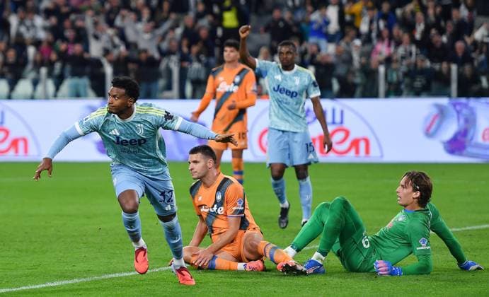 September 27, 2025, Turin: Juventus Cabal jubilates after scoring the gol (1-1) during the talian Serie A soccer match Juventus FC vs Atalanta at the Allianz Stadium in Turin, Italy, 27 september 2025 ANSA ALESSANDRO DI MARCO. Serie A: Juventus-Atalanta  - ZUMAa110 20250927_zaf_a110_067 Copyright: xAlessandroxDixMarcox