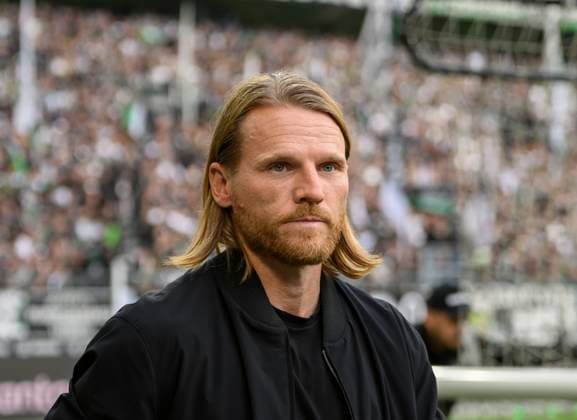 Coach Eugen Polanski Bor Mönchengladbach Football 1 Bundesliga, 5 Matchday, Borussia Moenchengladbach Eintracht Frankfurt, am 27 09 2025 in Moenchengladbach Germany DFL regulations prohibit any use of photographs as image sequences and or quasi video Â