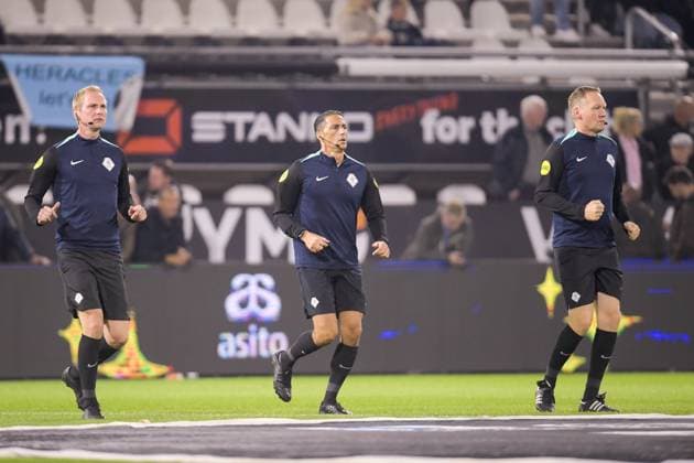2025-09-27 Heracles Almelo v Sparta Rotterdam - Dutch Eredivisie ALMELO, NETHERLANDS - SEPTEMBER 27: Assistent referee Patrick Inia, Referee Serdar Gozubuyuk, Assistent referee Erwin Zeinstra during the Dutch Eredivisie match between Heracles Almelo and Sparta Rotterdam at Asito Stadium on September 27, 2025 in Almelo, Netherlands. Almelo Asito Stadium Netherlands Content not available for redistribution in The Netherlands directly or indirectly through any third parties. Copyright: xDennisxBresserx