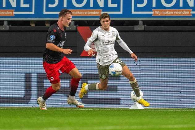 ROTTERDAM , 27-09-2025 , Stadium Woudestein , season 2025 2026 , VriendenLoterij Eredivisie , Excelsior vs PSV Eindhoven , Excelsior player Casper Widell and PSV Player Guus Til Excelsior - PSV  x31228340x Copyright: