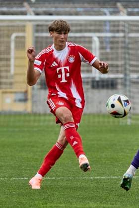 Regionalliga Bayern, FC Bayern München II vs FC Würzburger Kickers, München FC Bayern, München FC Bayern II Amateure , Würzburger Kickers FC, 2025 09 27 in München Stadion an der Grünwalder Straße DALPIAZ Magnus FC Bayern München II FCBII2 Right defender sportworld München Stadion an der Grünwalder Stra Bayern Germany