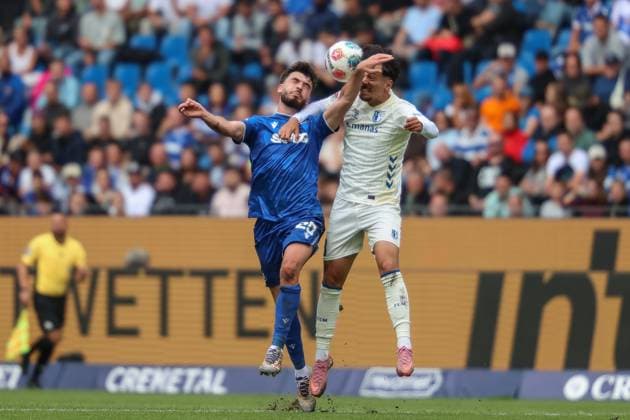 Lilian Egloff Karlsruher SC, 25 in header duel with Laurin Ulrich 1 FC Magdeburg, 08 , GER, Karlsruher SC vs 1 FC Magdeburg, 2 Bundesliga, 7 Matchday, 2025 2026, 27 09 2025, DFL REGULATIONS PROHIBIT ANY USE OF PHOTOGRAPHS AS IMAGE SEQUENCES AND OR QUASI VIDEO, GER, Karlsruher SC vs 1 FC Magdeburg, 2 Bundesliga, 7 Matchday, 2025 2026, 27 09 2025 Karlsruhe Copyright: xEibner-Pressefoto JanxPrihodax EP_JPA