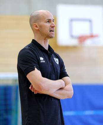 BAU 27.09.2025 Ludwigsburg Volleyball Barock Volley MTV Ludwigsburg vs. TSV Haching, Trainer Hasse Mattila (LB)