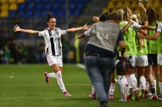 CALCIO - Serie A - Serie A Women’s Cup - Final - Juventus FC vs AS Roma Barbara Bonansea of Juventus F.C. celebrates after scoring the goal of 2-1 during the Serie A Women s Cup Final between Juventus F.C. and A.S. Roma at Romeo Menti Stadium on September 27, 2025 in Castellammare di Stabia, Italy Castellammare di Stabia (NA) Italy  Copyright: xIPAxSport ABACAx