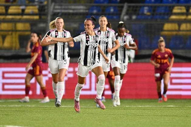 CALCIO - Serie A - Serie A Women’s Cup - Final - Juventus FC vs AS Roma Barbara Bonansea of Juventus F.C. celebrates after scoring the goal of 2-1 during the Serie A Women s Cup Final between Juventus F.C. and A.S. Roma at Romeo Menti Stadium on September 27, 2025 in Castellammare di Stabia, Italy Castellammare di Stabia (NA) Italy  Copyright: xIPAxSport ABACAx