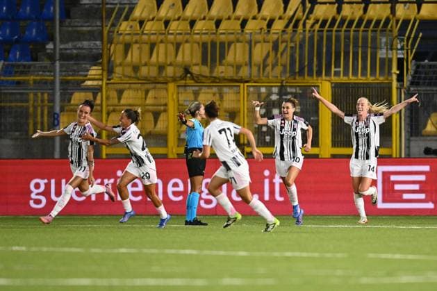 CALCIO - Serie A - Serie A Women’s Cup - Final - Juventus FC vs AS Roma Barbara Bonansea of Juventus F.C. celebrates after scoring the goal of 2-1 during the Serie A Women s Cup Final between Juventus F.C. and A.S. Roma at Romeo Menti Stadium on September 27, 2025 in Castellammare di Stabia, Italy Castellammare di Stabia (NA) Italy  Copyright: xIPAxSport ABACAx