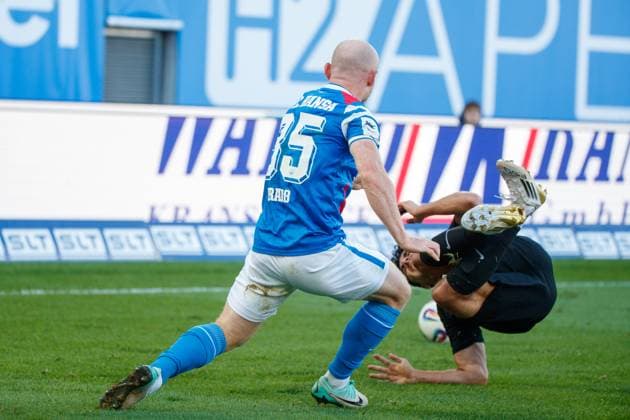 left goalkeeper Alexander Dlugaiczyk Havelse vs Semi Belkahia Havelse GER, FC Hansa Rostock vs TSV Havelse, Football, Men, 3 Liga, 08 Matchday, Season 2025 2026, 27 09 2025 Rostock Ostseestadion Mecklenburg Vorpommern Germany