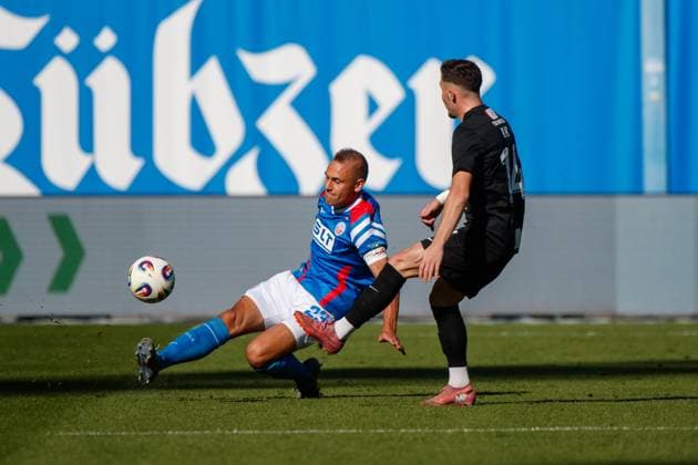 left Franz Pfanne Rostock vs Marko Ilic Havelse GER, FC Hansa Rostock vs TSV Havelse, Football, Men, 3 Liga, 08 Matchday, Season 2025 2026, 27 09 2025 Rostock Ostseestadion Mecklenburg Vorpommern Germany