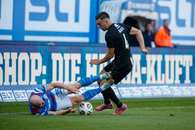 left Maximilian Krauß Rostock vs Besfort Kolgeci Havelse GER, FC Hansa Rostock vs TSV Havelse, Football, Men, 3 Liga, 08 Matchday, Season 2025 2026, 27 09 2025 Rostock Ostseestadion Mecklenburg Vorpommern Germany