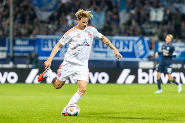 2 Fußball Bundesliga VfL Bochum Fortuna Düsseldorf Vonovia Ruhrstadion, Bochum 27 09 2025 Jesper Daland Fortuna Düsseldorf, 2 2 Fußball Bundesliga VfL Bochum Fortuna Düsseldorf Vonovia Ruhrstadion, Bochum 27 09 2025 DFL regulations prohibit any use of photographs as image sequences and or quasi video Copyright: xBEAUTIFULxSPORTS Buriakovx