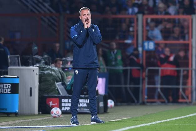 Soccer 2 Bundesliga 7 Matchday VfL Bochum Fortuna Düsseldorf on 27 09 2025 at Vonovia Ruhrstadion in Bochum David Siebers Interim coach Bochum DFL regulations prohibit any use of photographs as image sequences and or quasi video xRx