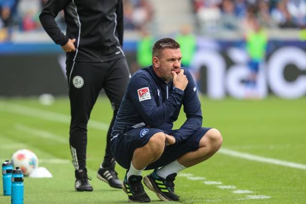 Zlatan Bajramovic Karlsruher SC, Co coach on the sideline, GER, Karlsruher SC vs 1 FC Magdeburg, 2 Bundesliga, Matchday 7, 2025 2026, 27 09 2025, DFL REGULATIONS PROHIBIT ANY USE OF PHOTOGRAPHS AS IMAGE SEQUENCES AND OR QUASI VIDEO, GER, Karlsruher SC vs 1 FC Magdeburg, 2 Bundesliga, Matchday 7, 2025 2026, 27 09 2025 Karlsruhe Copyright: xEibner-Pressefoto JanxPrihodax EP_JPA