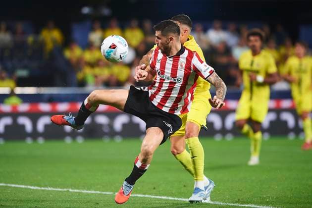 Rafa Marin (Villarreal CF) and Oihan Sancet (Athletic Club) during the LaLiga EA Sports match between Villarreal CF and Athletic Club at Estadio de la Ceramica on September 27, 2025 in Villarreal, Spain. (Photo by Maria Jose Segovia DeFodi Images) Rafa Marin Villarreal CF and Oihan Sancet Athletic Club during the LaLiga EA Sports match between Villarreal CF and Athletic Club at Estadio de la Ceramica on September 27, 2025 in Villarreal, Spain Photo by Maria Jose Segovia DeFodi Images