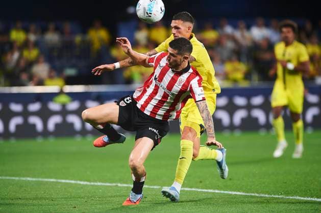 Rafa Marin (Villarreal CF) and Oihan Sancet (Athletic Club) during the LaLiga EA Sports match between Villarreal CF and Athletic Club at Estadio de la Ceramica on September 27, 2025 in Villarreal, Spain. (Photo by Maria Jose Segovia DeFodi Images) Rafa Marin Villarreal CF and Oihan Sancet Athletic Club during the LaLiga EA Sports match between Villarreal CF and Athletic Club at Estadio de la Ceramica on September 27, 2025 in Villarreal, Spain Photo by Maria Jose Segovia DeFodi Images