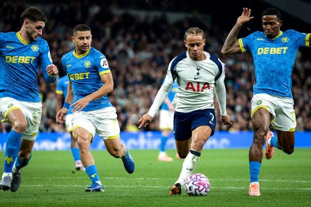 London, England, September 27 2025: Xavi Simons (7 Tottenham Hotspur) in action during the Premier League game between Tottenham Hotspur and Wolverhampton Wanderers at Tottenham Hotspur Stadium in London, England. (Photo by Pedro Porru Sports Press Photo SPP) Copyright: xPedroxPorrux xSPPx Sportspressphoto_SPR33555