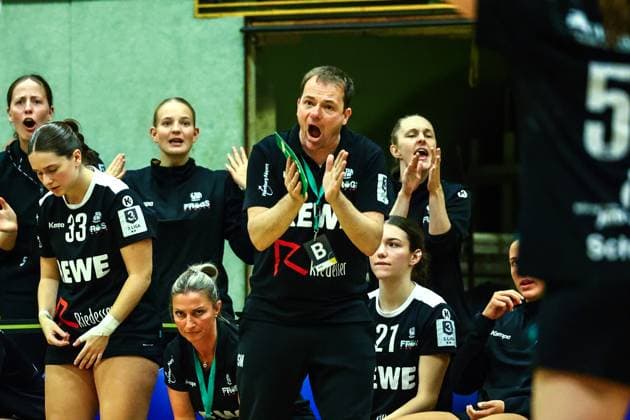 Handball I Women I Season 2025 2026 I 3 Liga Nord I 3 Matchday I SV Henstedt Ulzburg TV Hannover Badenstedt I 27 09 2025 Sönke Marxen SV Henstedt Ulzburg Copyright: xLobeca RalfxHomburgx