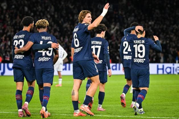 Ligue 1 PSG vs AJ Auxerre - FA Paris Saint-Germain’s defender Illia Zabarnyi celebrates scoring a goal during the French L1 football match between Paris Saint-Germain and AJ Auxerre at the Parc des Princes stadium in Paris on September 27, 2025. Photo by Firas Abdullah ABACAPRESS.COM Paris Île-de-France France  Copyright: xAbdullahxFiras ABACAx