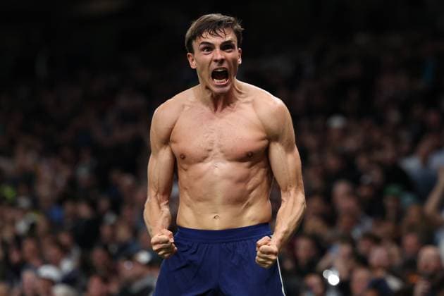 London, England, 27th September 2025. Joao Palhinha of Tottenham Hotspur celebrates after scoring to make it 1-1 during the Tottenham Hotspur vs Wolverhampton Wanderers Premier League match at the Tottenham Hotspur Stadium, London. Picture credit should read: Paul Terry Sportimage EDITORIAL USE ONLY. No use with unauthorised audio, video, data, fixture lists, club league logos or live services. Online in-match use limited to 120 images, no video emulation. No use in betting, games or single club league player publications. SPI_038_PT_Tottenham_Wolves SPI-4168-0038