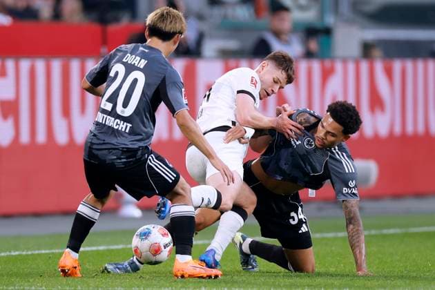 ULLRICH Lukas Team Borussia Moenchengladbach with DOAN and COLLINS DFL Bundesliga Season 2025 2026 Match Borussia Moenchengladbach Frankfurt 4 6 on 27 09 2025 in Moenchengladbach DFL REGULATIONS PROHIBIT ANY USE OF PHOTOGRAPHS as IMAGE SEQUENCES and or QUASI VIDEO Copyright: xLacixPerenyix