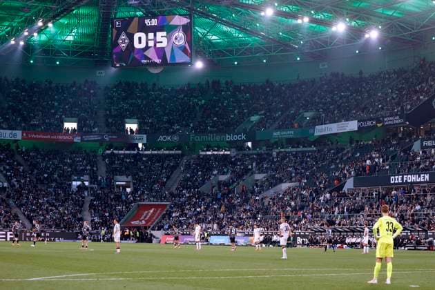 Team Borussia Moenchengladbach 0 5 Halftime DFL Bundesliga Season 2025 2026 Match Borussia Moenchengladbach Frankfurt 4 6 on 27 09 2025 in Moenchengladbach DFL REGULATIONS PROHIBIT ANY USE OF PHOTOGRAPHS as IMAGE SEQUENCES and or QUASI VIDEO Copyright: xLacixPerenyix