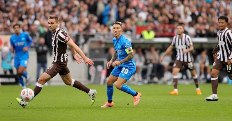 Photo Alejandro GRIMALDO Leverkusen vs James Sands Pauli , left Football 1 Bundesliga , Matchday 5 on Sat 27 09 2025 FC St Pauli Bayer 04 Leverkusen 1 2