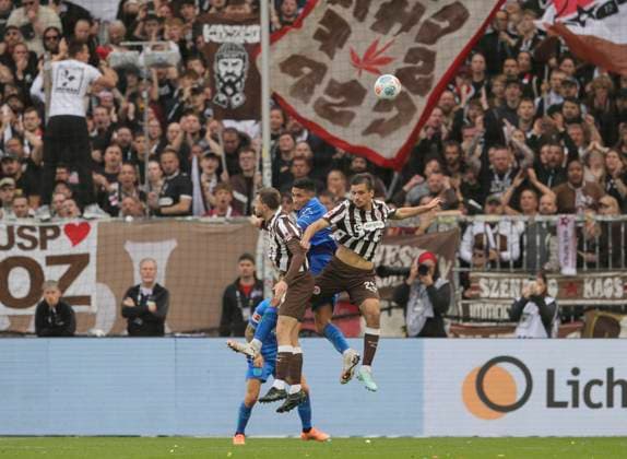 Photo Soccer 1 Bundesliga , Matchday 5 on Sat 27 09 2025 FC St Pauli Bayer 04 Leverkusen 1 2