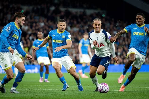 London, England, September 27 2025: Xavi Simons (7 Tottenham Hotspur) in action during the Premier League game between Tottenham Hotspur and Wolverhampton Wanderers at Tottenham Hotspur Stadium in London, England. (Photo by Pedro Porru Sports Press Photo SPP) Copyright: xPedroxPorrux xSPPx Sportspressphoto_SPR33599