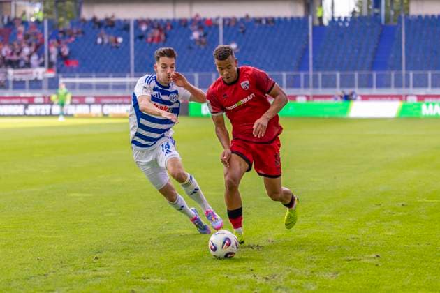 Duisburg, Germany 27 September 2025 3 Liga 2025 2026 MSV Duisburg vs FC Ingolstadt 04 In the picture from left in duel Conor Noß Noss MSV and Marcel Costly FCI DFB regulations prohibit any use of photographs as image sequences and or quasi video Schauinsland Reisen Arena Nordrhein Westfalen Copyright: xFotostandx xSchäferx