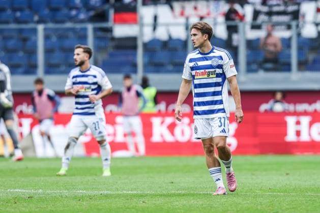 Sports, Football, 3 Liga Season 2025 2026 8 Matchday MSV Duisburg FC Ingolstadt 04 27 09 2025, schauinsland reisen arena Patrick Sussek MSV Duisburg, 37 Duisburg schauinsland reisen arena North Rhine-Westphalia Germany
