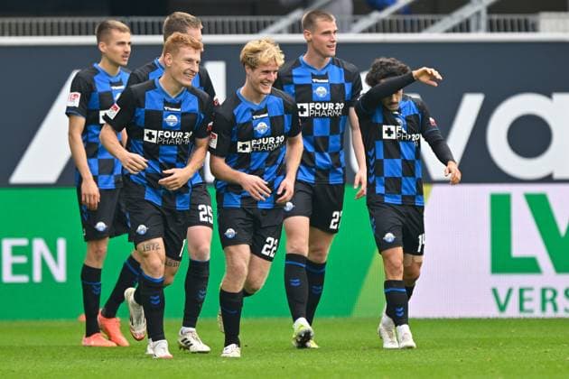 Paderborn, Home Deluxe Arena, 27 09 25, GER, Herren, 2 Bundesliga, Saison 2025 2026, SC Paderborn 07 1 FC Kaiserslautern Bild Laurin CURDA Paderborn jubilates after his goal for 2 0 DFL regulations prohibit any use of photographs as image sequences and or quasi video NRW Germany