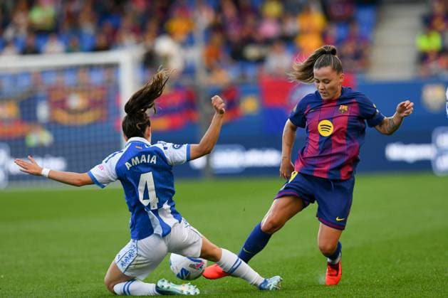 FC Barcelona, Barca v RCD ESPANYOL. JOHAN CRUYFF STADIUM,BARCELONA. September 27,2025 FC BARCELONA vs RCD ESPANYOL. September 25,2025 Claudia Pina (9) of FC Barcelona dribbles Amaia (4) of RCD Espanyol during the match between FC Barcelona and Real Sociedad corresponding to the fifth day of the La Liga F Moeve at the Johan Cruyff Stadium in Barcelona, Spain, on September 27, 2025. Barcelona ESP Copyright: xS.xRosx