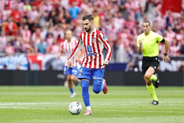 Alex Baena (Atletico), SEPTEMBER 27, 2025 - Football Soccer : Spanish LaLiga EA Sports match between Club Atletico de Madrid - Real Madrid CF at the Estadio Riyahd Air Metropolitano in Madrid, Spain. Noxthirdxpartyxsales  aflo_305027044