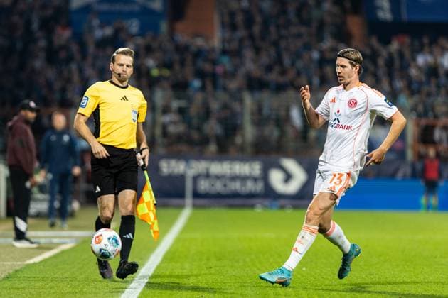 2 Fußball Bundesliga VfL Bochum Fortuna Düsseldorf Vonovia Ruhrstadion, Bochum 27 09 2025 Cedric Itten Fortuna Düsseldorf, 13 2 Fußball Bundesliga VfL Bochum Fortuna Düsseldorf Vonovia Ruhrstadion, Bochum 27 09 2025 DFL regulations prohibit any use of photographs as image sequences and or quasi video Copyright: xBEAUTIFULxSPORTS Buriakovx