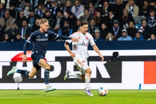 2 Fußball Bundesliga VfL Bochum Fortuna Düsseldorf Vonovia Ruhrstadion, Bochum 27 09 2025 Florent Muslija Fortuna Düsseldorf, 24 2 Fußball Bundesliga VfL Bochum Fortuna Düsseldorf Vonovia Ruhrstadion, Bochum 27 09 2025 DFL regulations prohibit any use of photographs as image sequences and or quasi video Copyright: xBEAUTIFULxSPORTS Buriakovx