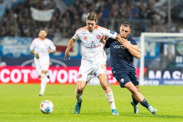 2 Fußball Bundesliga VfL Bochum Fortuna Düsseldorf Vonovia Ruhrstadion, Bochum 27 09 2025 Cedric Itten Fortuna Düsseldorf, 13 2 Fußball Bundesliga VfL Bochum Fortuna Düsseldorf Vonovia Ruhrstadion, Bochum 27 09 2025 DFL regulations prohibit any use of photographs as image sequences and or quasi video Copyright: xBEAUTIFULxSPORTS Buriakovx
