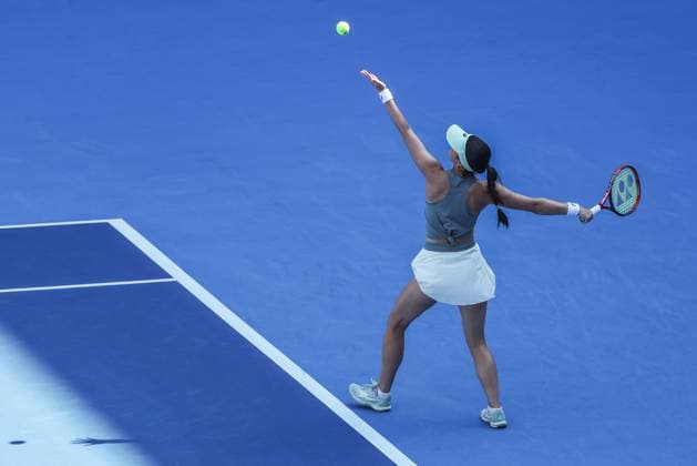 BEIJING, CHINA - SEPTEMBER 28: Eva Lys of Germany returns a shot in the Women s Singles Round of 32 match against Elena Rybakina of Kazakhstan on day 7 of the 2025 China Open at National Tennis Center on September 28, 2025 in Beijing, China.  Copyright: xVCGx 111593675320