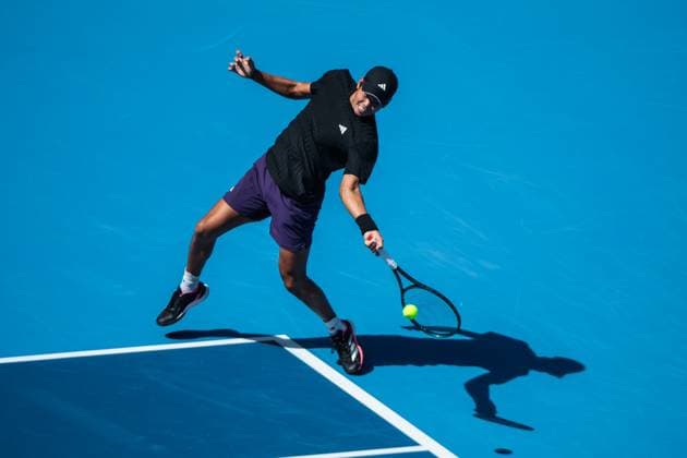 BEIJING, CHINA - SEPTEMBER 28: Learner Tien of the United States returns a shot in the Men s Singles Round of 16 match against Flavio Cobolli of Italy on day 7 of the 2025 China Open at National Tennis Center on September 28, 2025 in Beijing, China.  Copyright: xVCGx 111593680728