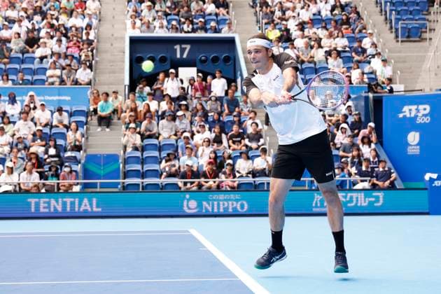 September 28, 2025, Tokyo, Japan: Taylor Fritz of the USA returns a shot against fellow American Sebastian Korda during their quarterfinals match at the Japan Open Tennis Championships at Ariake Colosseum in Tokyo. The tournament runs from September 22 to 30. Fritz won 6-3, 6(5)-7, 6-3. Tokyo Japan - ZUMAm191 20250928_aap_m191_018 Copyright: xRodrigoxReyesxMarinx