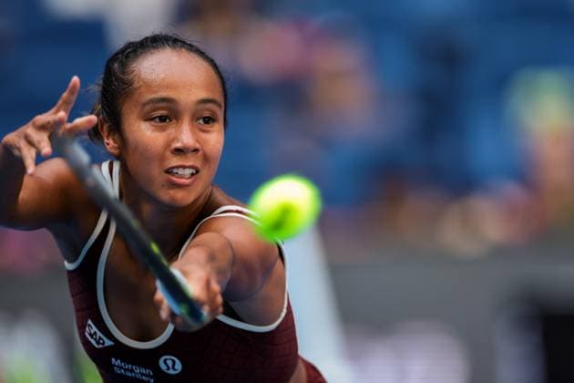BEIJING, CHINA - SEPTEMBER 28: Leylah Fernandez of Canada competes in the Women s Singles Round of 32 match against Coco Gauff of the United States on day 7 of the 2025 China Open at National Tennis Center on September 28, 2025 in Beijing, China.  Copyright: xVCGx 111593698793