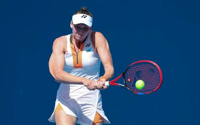 (250928) -- BEIJING, Sept. 28, 2025 -- Elena Rybakina hits a return during the women s singles third round match between Elena Rybakina of Kazakhstan and Eva Lys of Germany at 2025 China Open tennis tournament in Beijing, China, Sept. 28, 2025. (Photo by Xinhua) (SP)CHINA-BEIJING-TENNIS-CHINA OPEN-WOMEN S SINGLES-THIRD ROUND (CN) MaxZihan 
