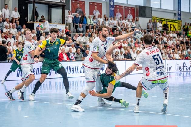 2 Handball Bundesliga TV Hüttenberg VfL Eintracht Hagen, 27 09 25 Pouya Norouzi VfL Eintracht Hagen, 7 , Luca Richter VfL Eintracht Hagen, 77 , Tilman Pröhl VfL Eintracht Hagen, 9 , Paul Ohl TV Hüttenberg, 10 , Leif Haack TV Hüttenberg, 20 , Hendrik Schreiber TV Hüttenberg, 51 2 Handball Bundesliga TV Hüttenberg VfL Eintracht Hagen Hüttenberg, 27 09 25 Copyright: xBEAUTIFULxSPORTS Roeczeyx